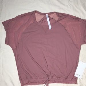 NWT Lulu Final Cut Tee